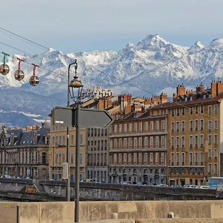 Vue Sur La Bastille Appt Calme Et Cosy Apartment